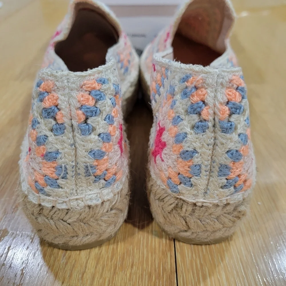 Free People Gran Villa Crochet Espadrilles in Cream and Pink New!! Sz 9